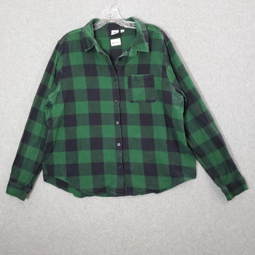 Betty Boop Women Top Large Green Buffalo Plaid Flannel Graphic‎ Button Up Collar